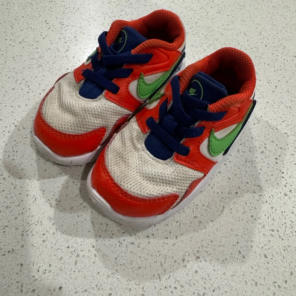 Nike Toddler LD Victory TDE 'Team Orange Blue Green' Size 6C EUC